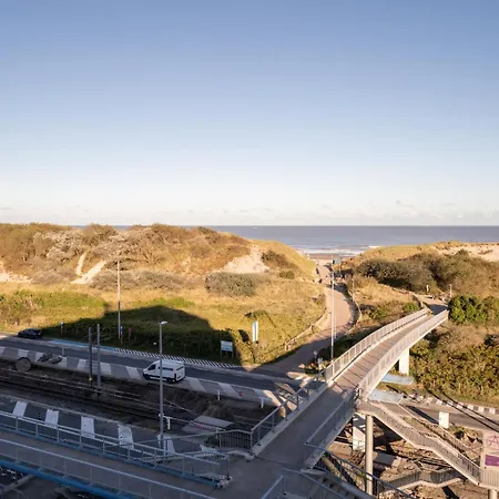 Studio 705 With Seaview By Interhome